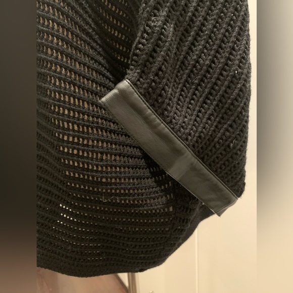 Black mesh, Club Monaco top. - Picture 4 of 6